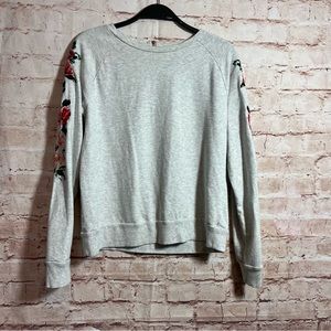 A New Day gray long sleeve embroidered floral sleeve sweatshirt size small